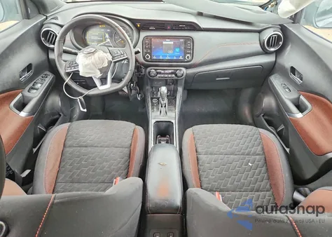 2021 Nissan Kicks Sr z USA, uszkodzony, nr VIN 3N1CP5DV6ML509792